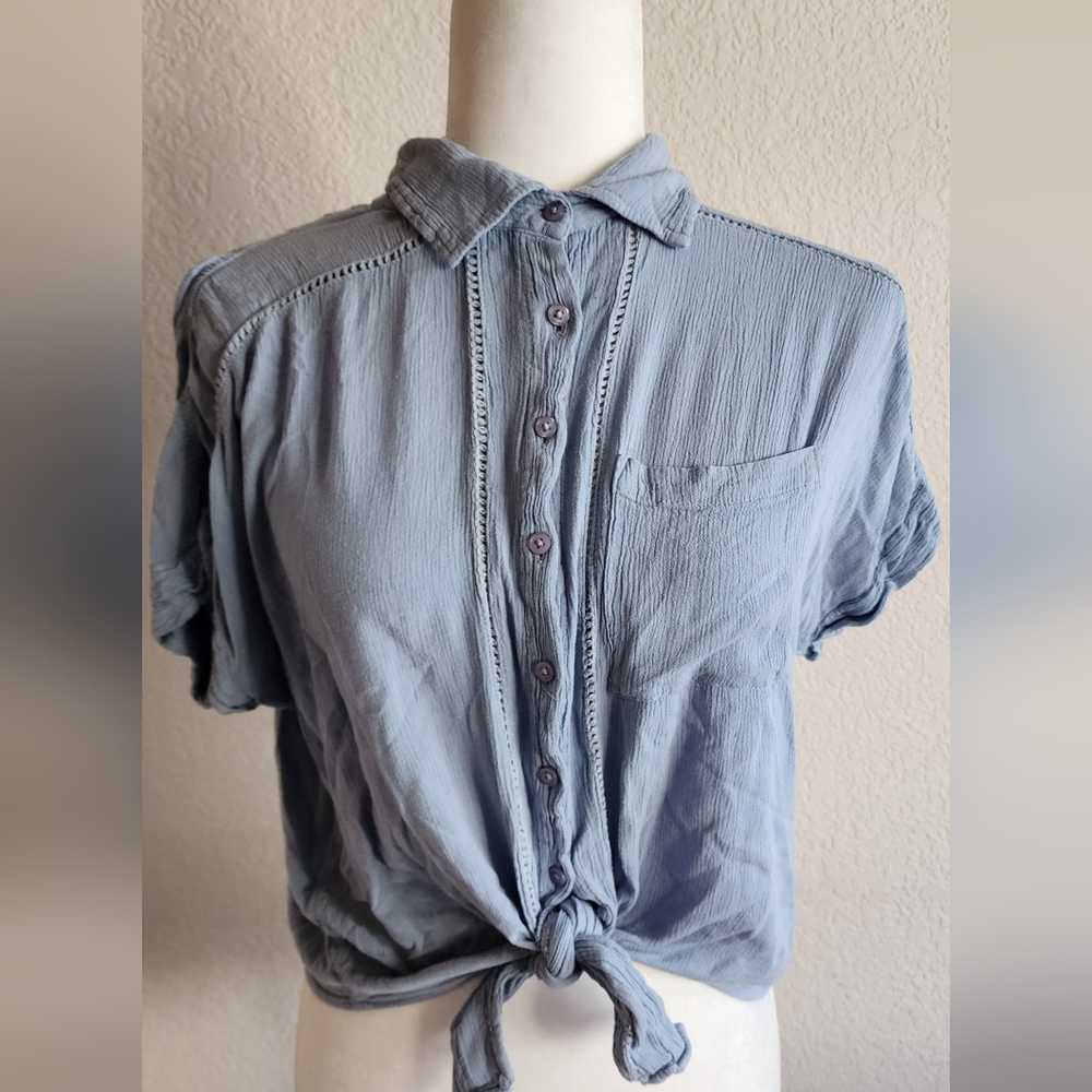 Planet Gold button-up shirt with tie